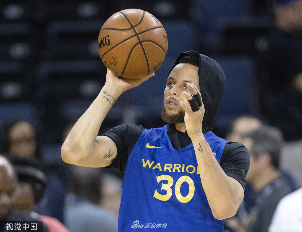 勇士训练备战第6场 气氛轻松KD伤情未见消极影响