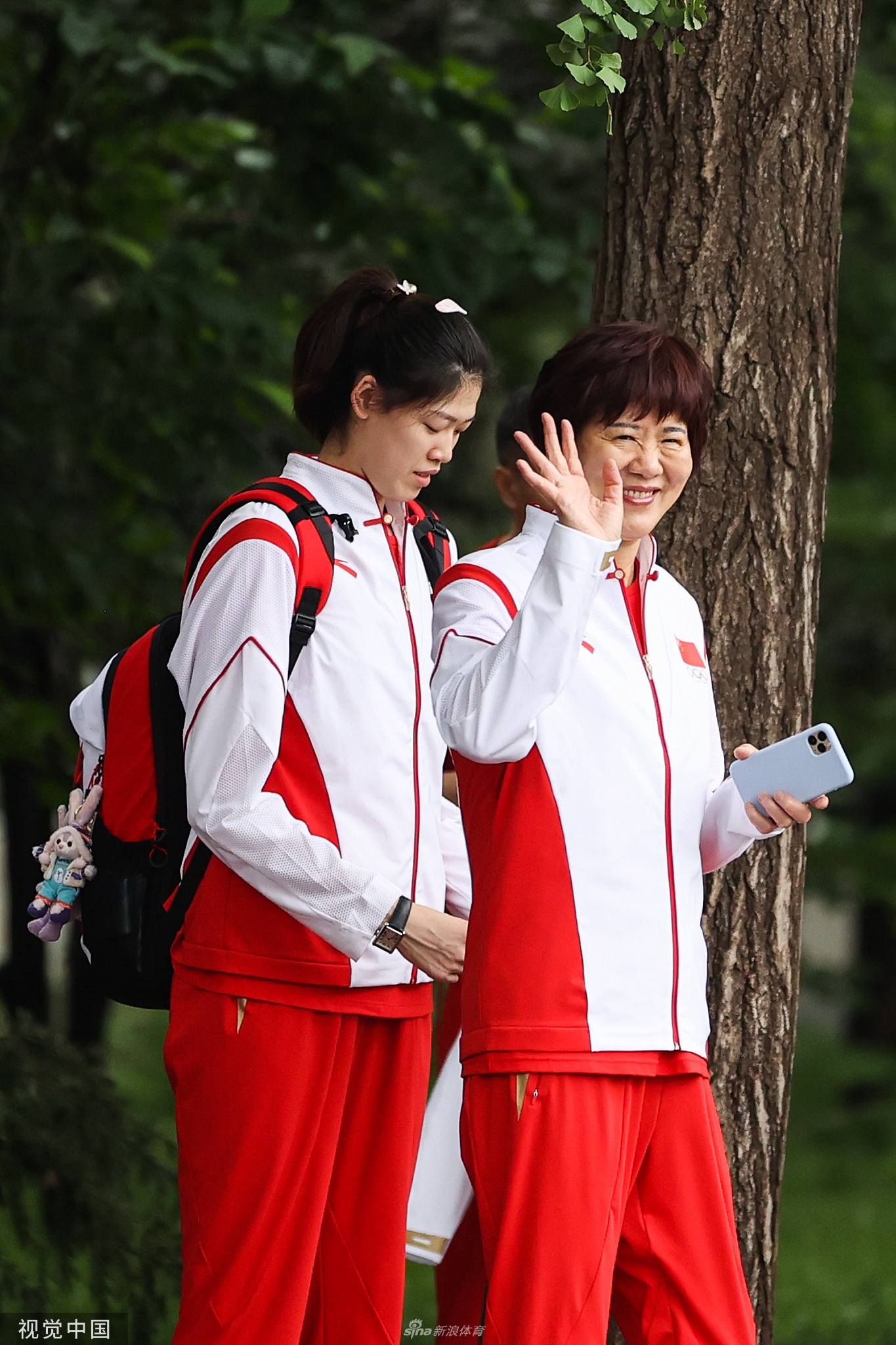 中国女排出征东京奥运会 郎平朱婷领衔