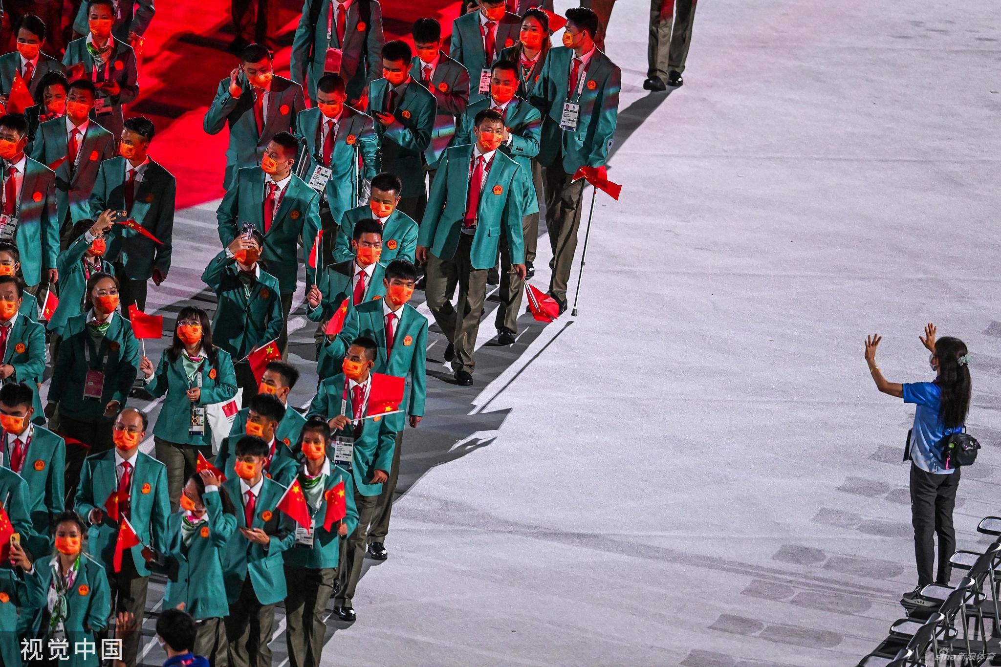 东京残奥会开幕式 中国代表团入场