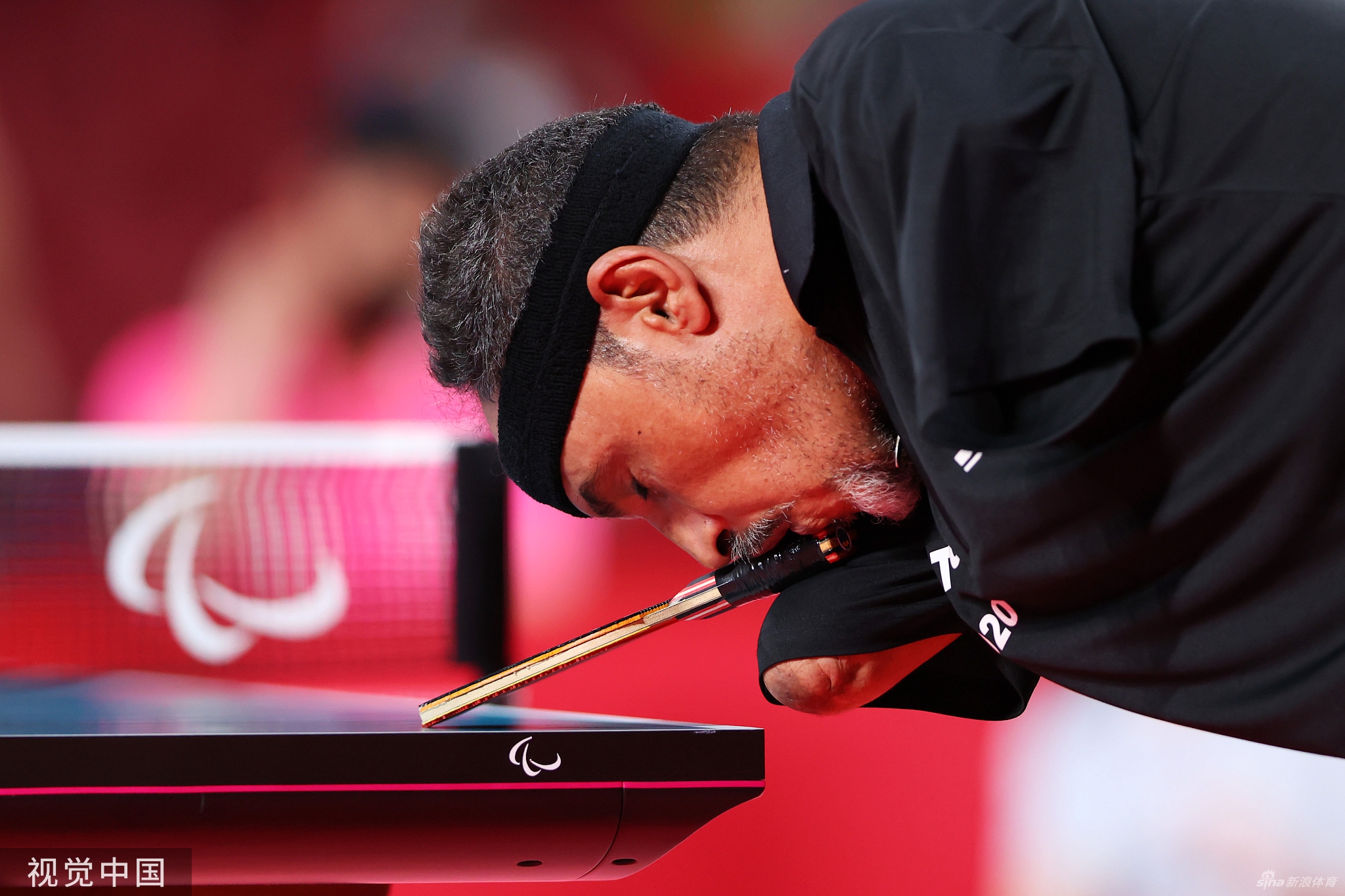 残奥唯一用嘴打乒乓球的运动员