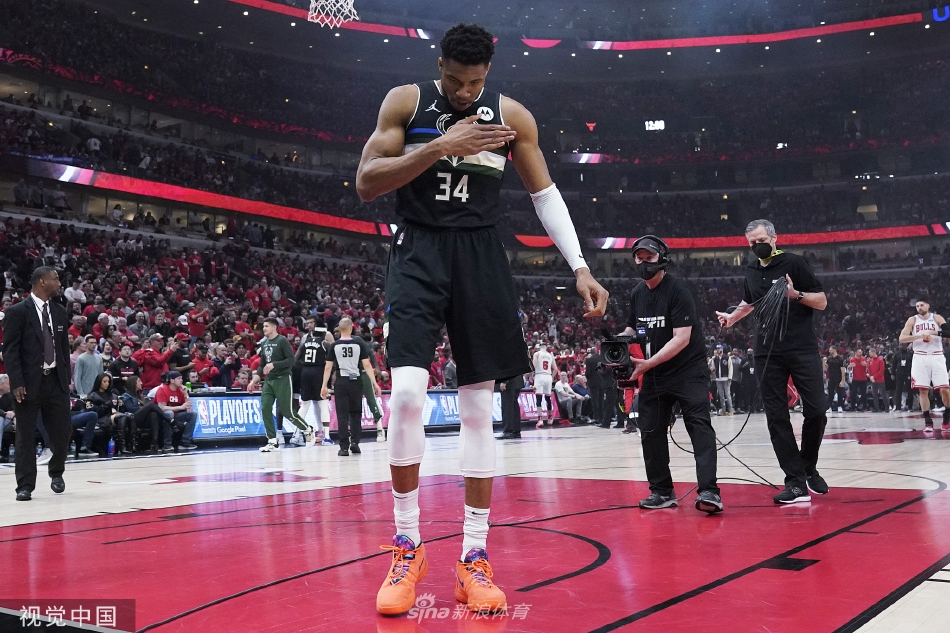 [NBA季后赛]雄鹿119-95公牛