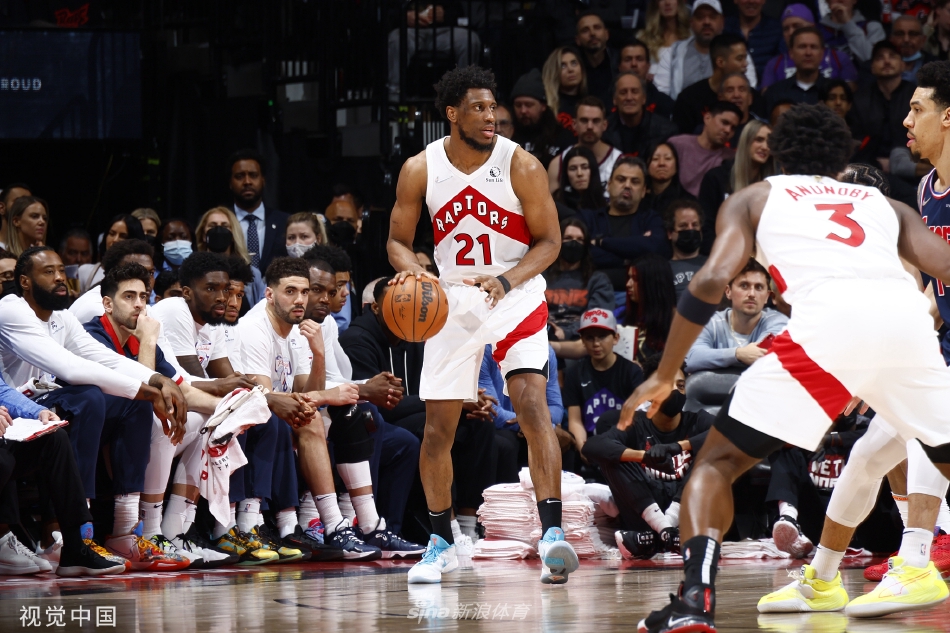 [NBA季后赛]76人132-97猛龙