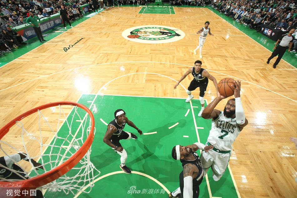 [NBA东部半决赛]雄鹿110-107凯尔特人