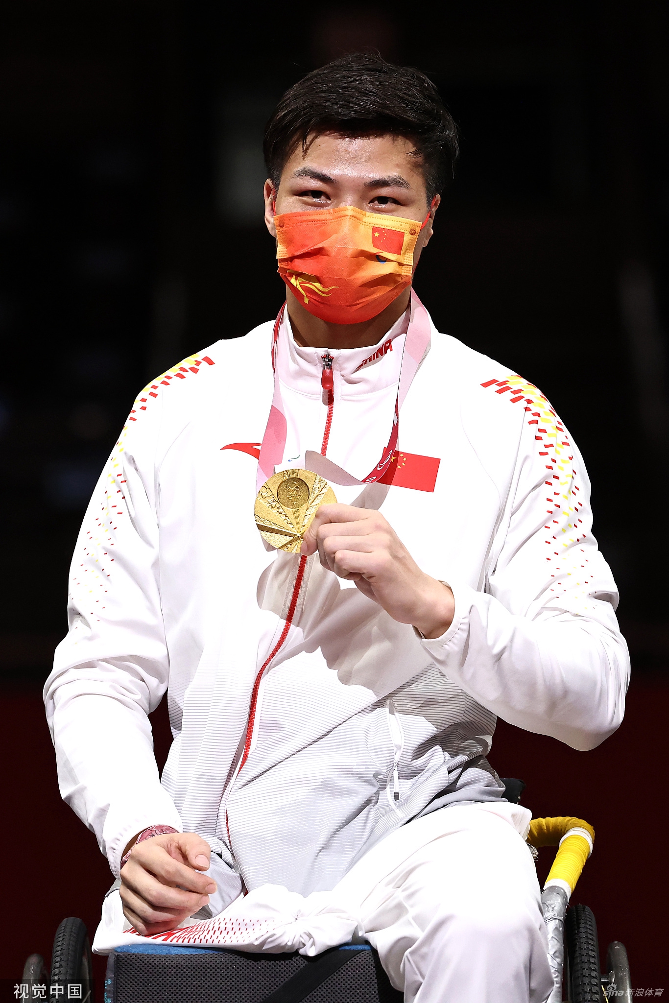 李豪为中国代表团夺得残奥首金