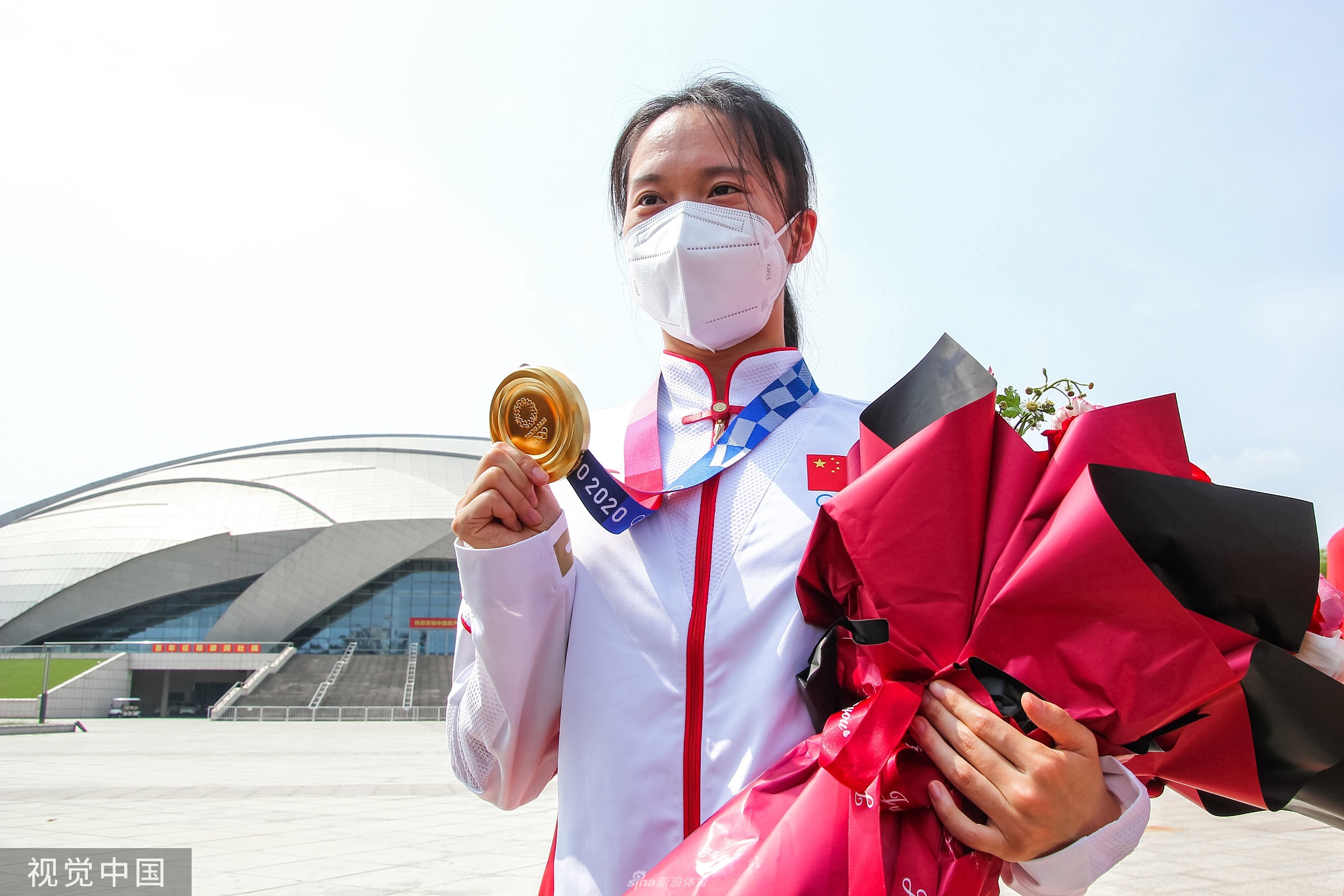 蹦床奥运冠军朱雪莹返回天津 开始备战全运会