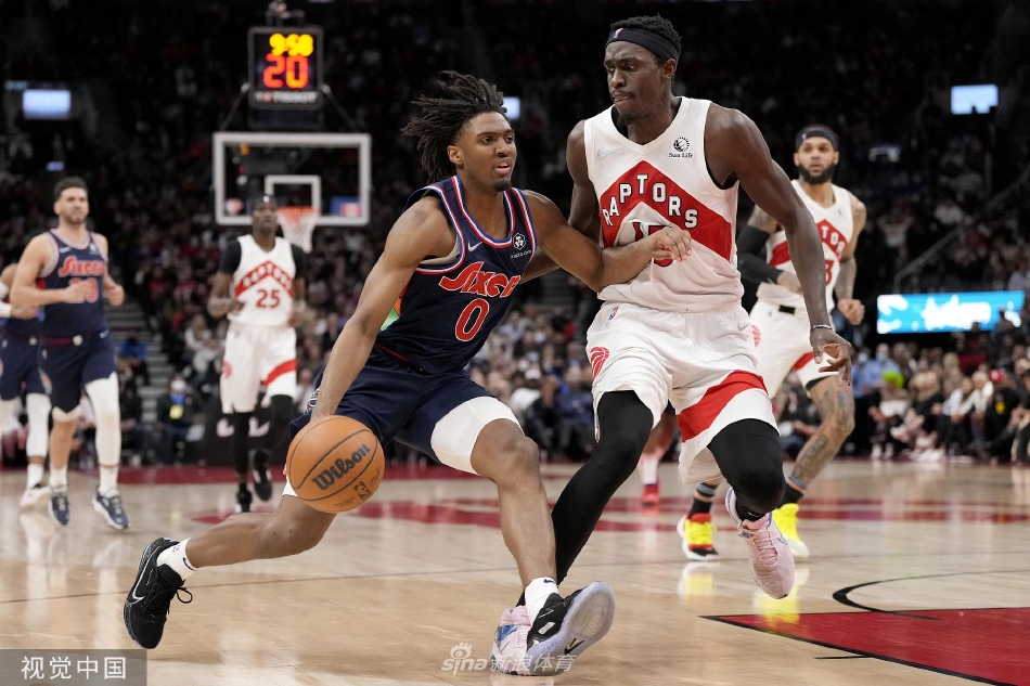 [NBA季后赛]76人132-97猛龙