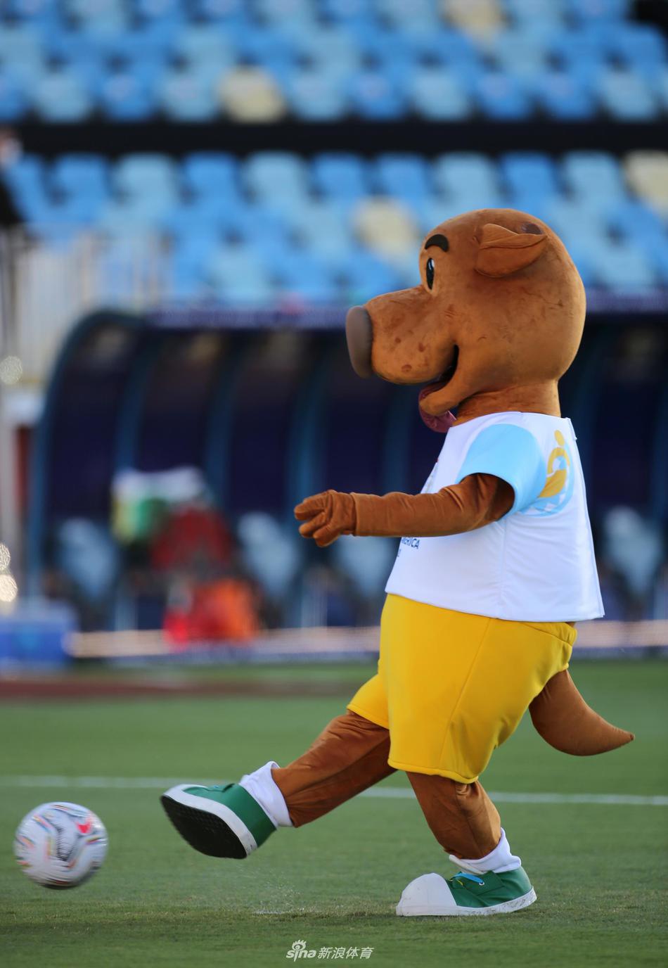 赛事吉祥物搞怪摆pose