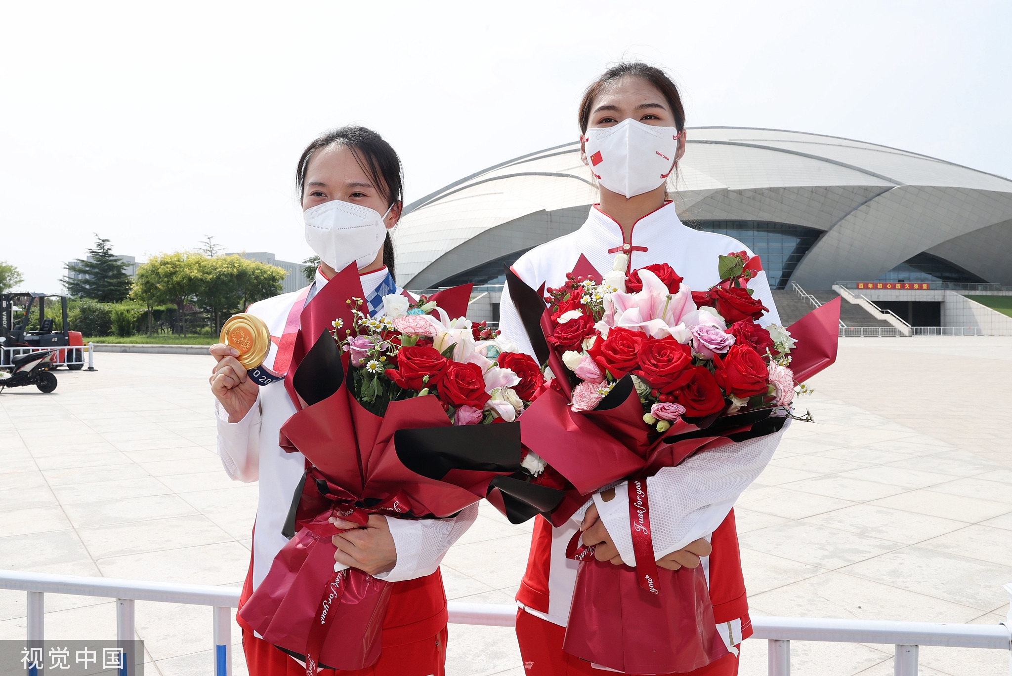 蹦床奥运冠军朱雪莹返回天津 开始备战全运会