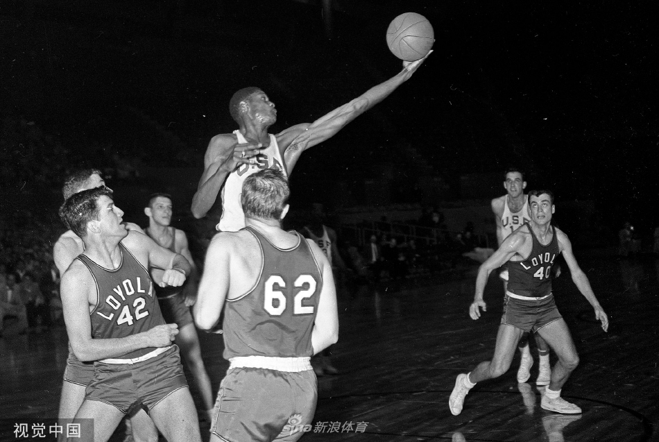 NBA名宿比尔・拉塞尔逝世 享年88岁