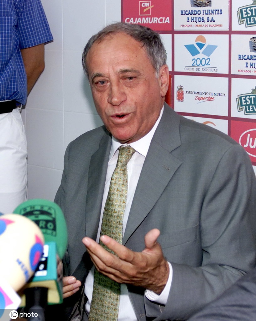 2020体育图片年度回顾之体坛逝者