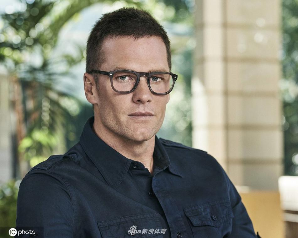 43岁型男汤姆-布雷迪写真大片魅力四射