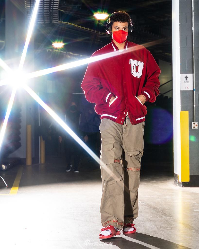 [NBA]湖人117-100火箭 詹姆斯砍26+8