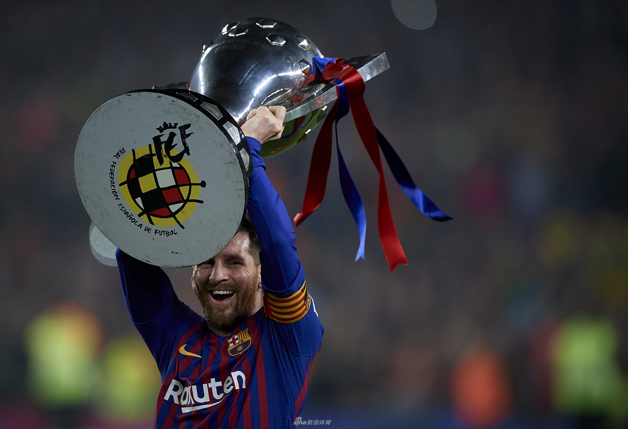 巴萨官宣梅西正式离队 结束21年巴萨生涯