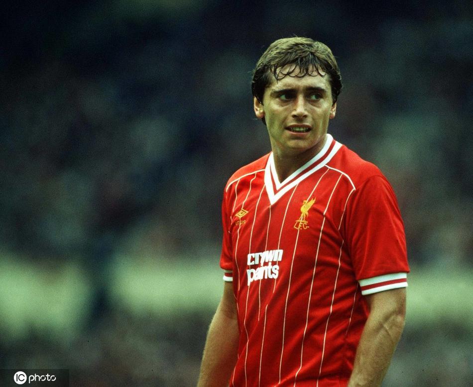 2020体育图片年度回顾之体坛逝者