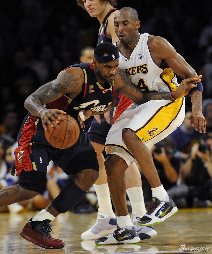 回顾历届圣诞大战经典瞬间 科比vs詹姆斯成永恒