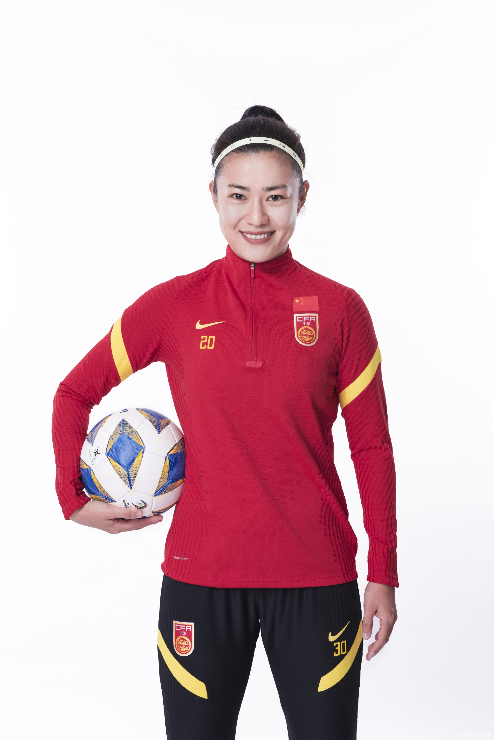 赵丽娜吴海燕领衔中国女足创意写真_高清图集_新浪网