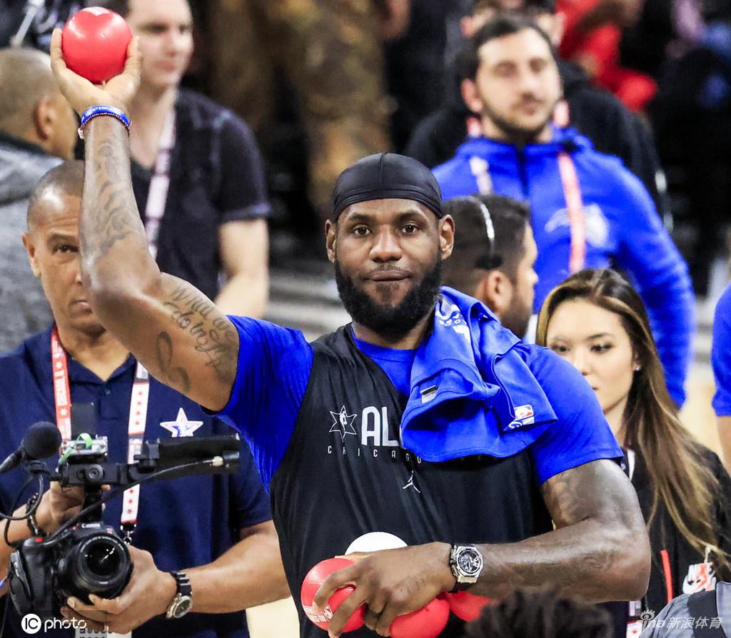 詹姆斯字母哥引领全明星训练备战正赛