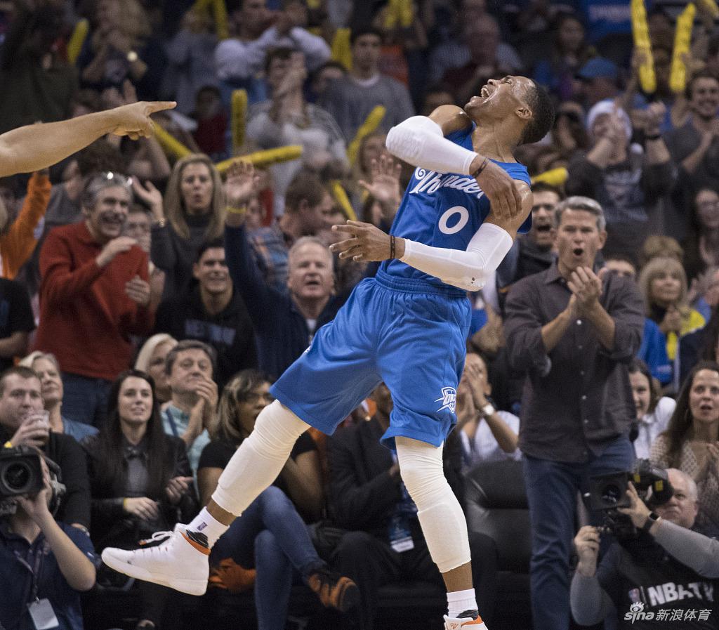 回顾历届圣诞大战经典瞬间 科比vs詹姆斯成永恒