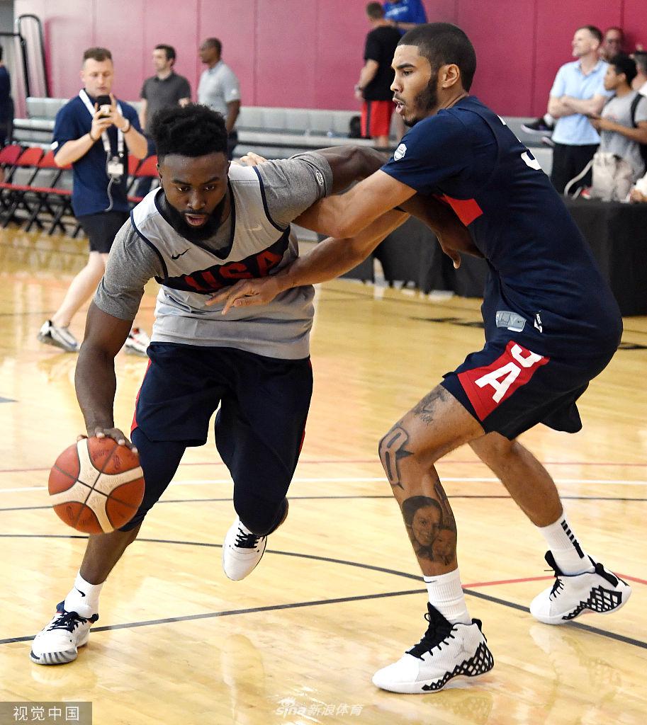 杰伦突破塔图姆