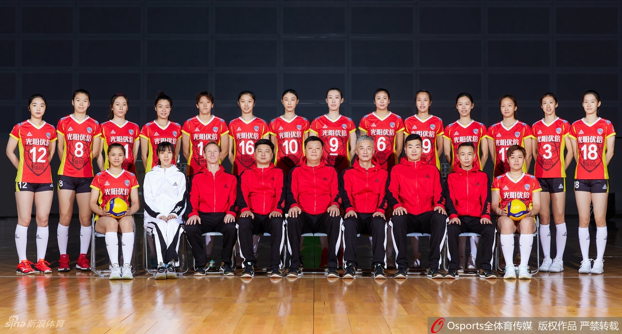 上海女排拍摄排超联赛官方写真