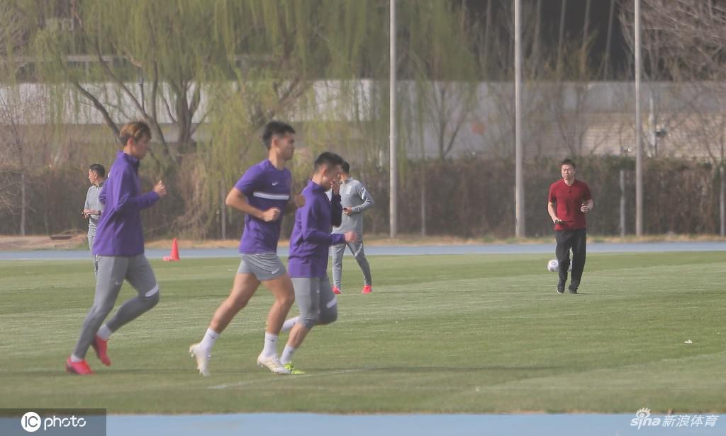天津津门虎完成新赛季第一练 于根伟：树立球队的魂