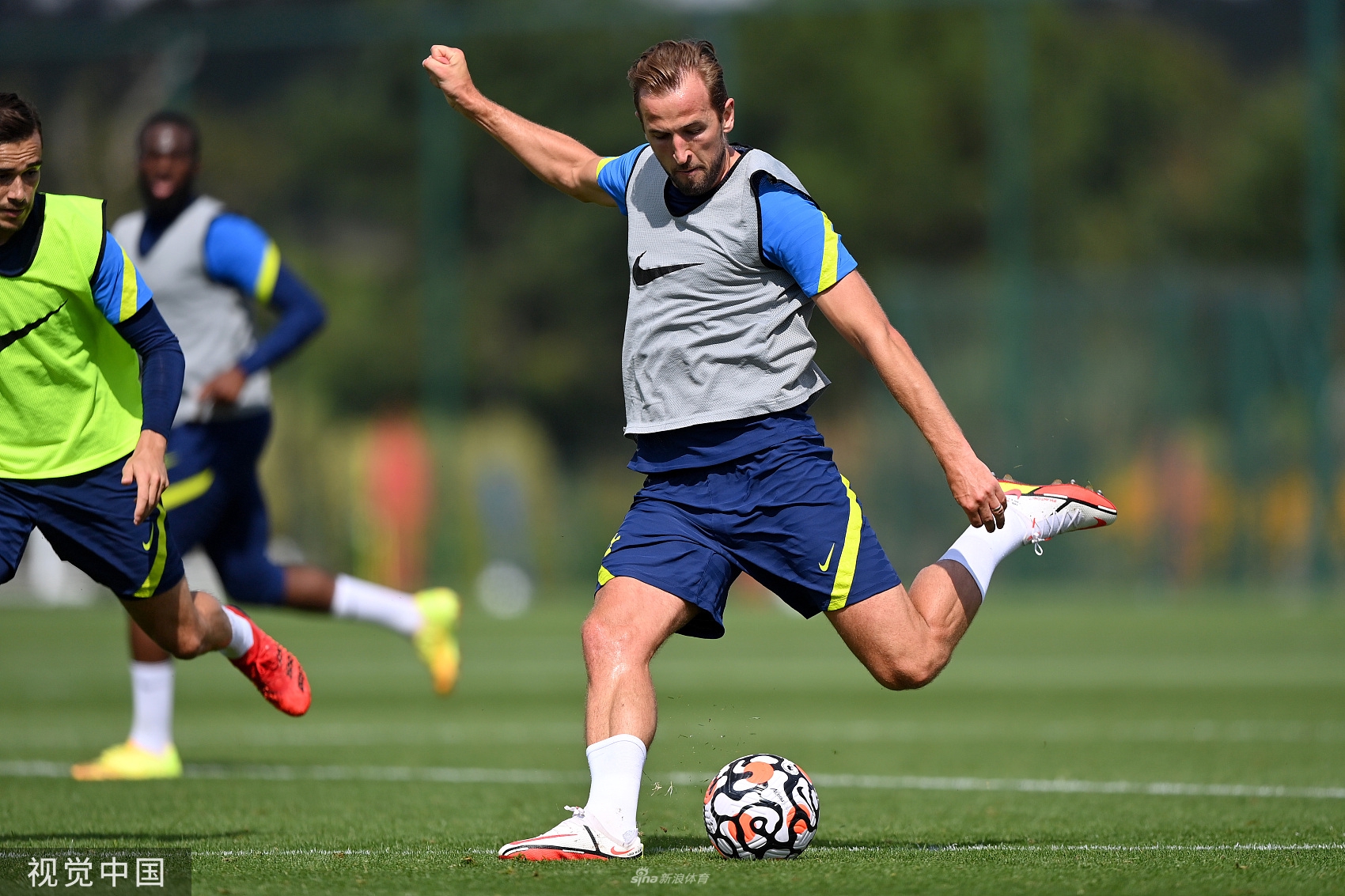 凯恩领衔热刺训练备战