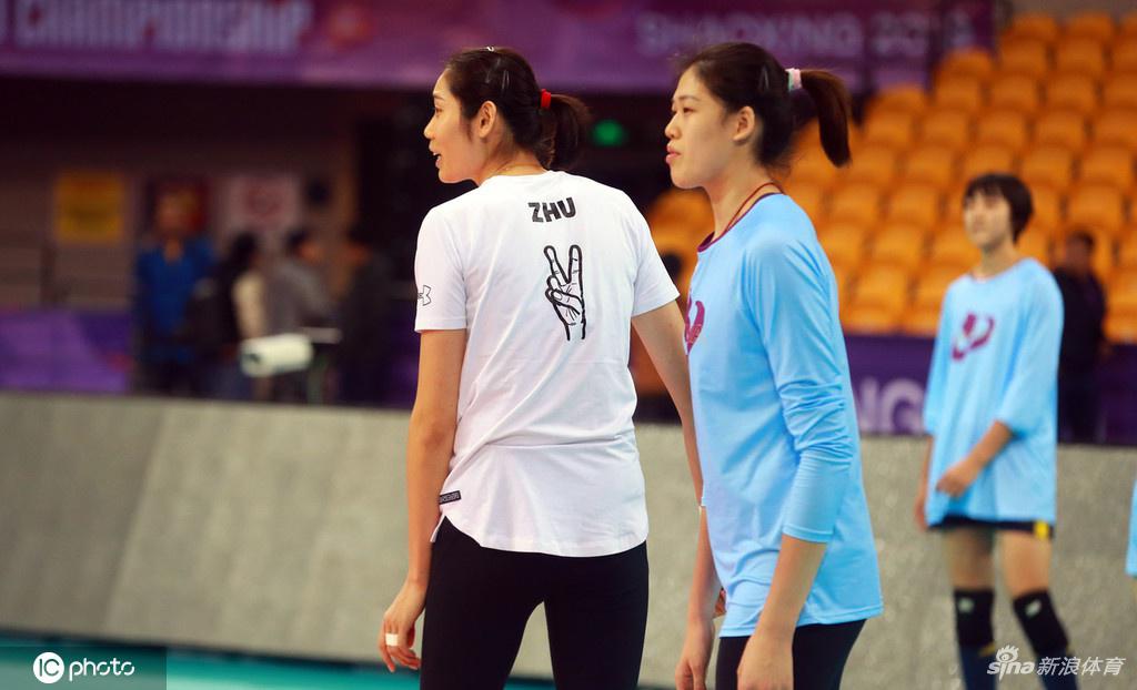 朱婷领衔天津女排训练备战欧洲冠军 期待开门红