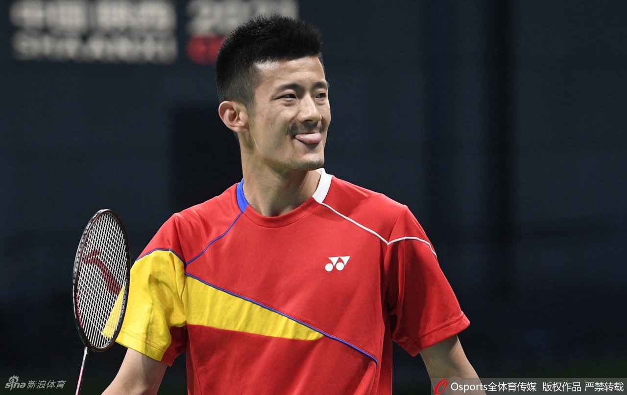 全运羽毛球男单1/4决赛 谌龙2-0晋级四强