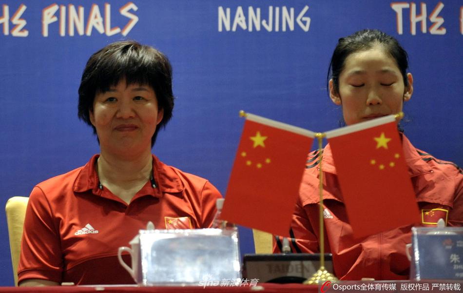 郎平59岁生日快乐回顾"铁榔头"到"郎妈妈"