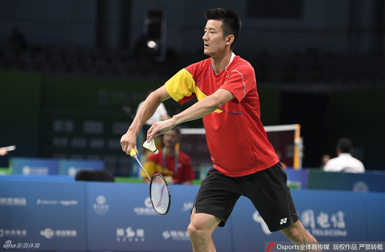 全运羽毛球男单1/4决赛 谌龙2-0晋级四强