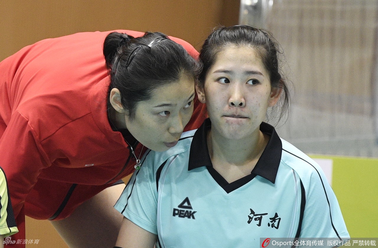 [全运]河南女排0-3遭上海横扫 朱婷伤停变送水工