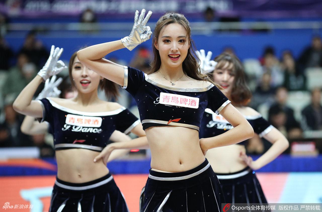 CBA拉拉队13轮回顾 皮裤辣妹vs美少女战士