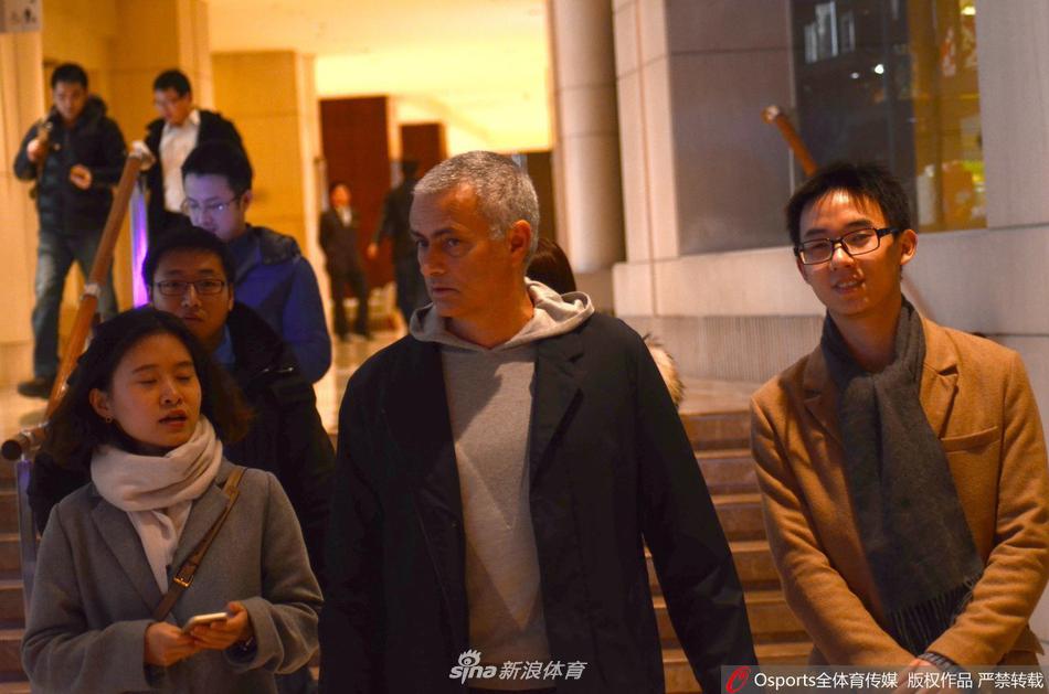 魔力鸟穆里尼奥变身志愿者