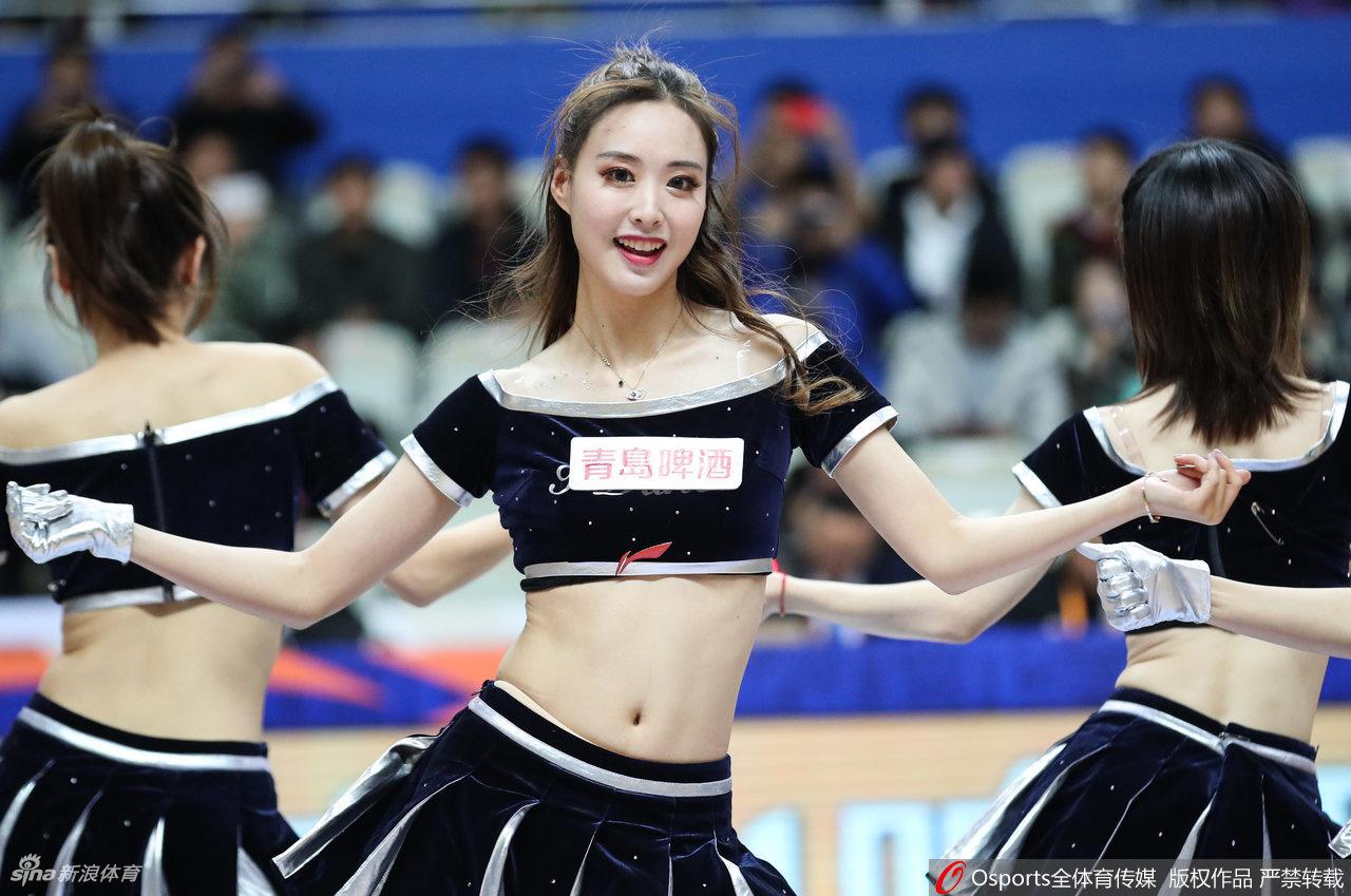 CBA拉拉队13轮回顾 皮裤辣妹vs美少女战士