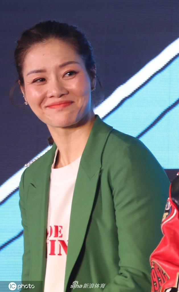 文体明星跨界合作 李娜白敬亭letme出席潮鞋展