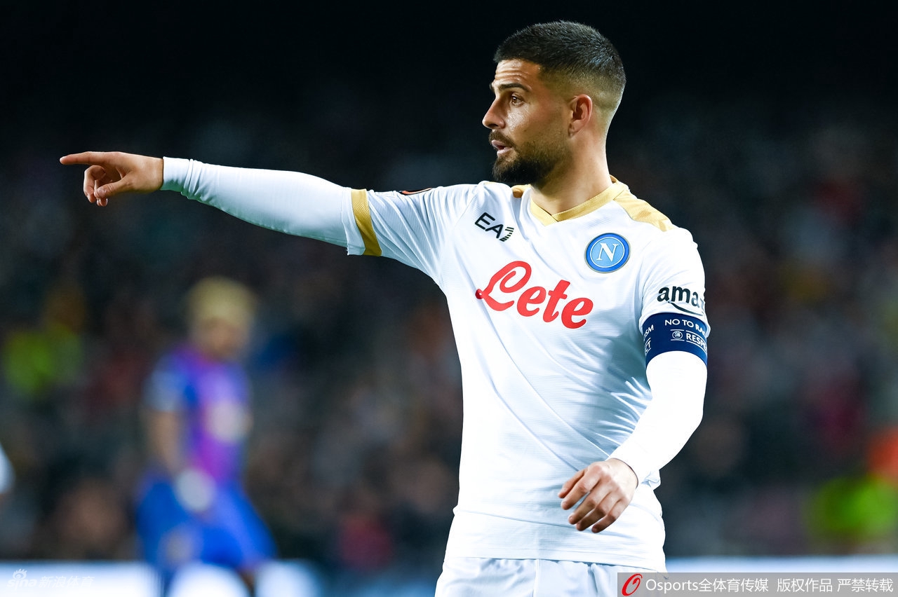 [欧联杯]巴萨1-1那不勒斯 托雷斯点球扳平