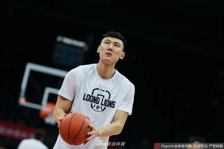 广州龙狮备战训练