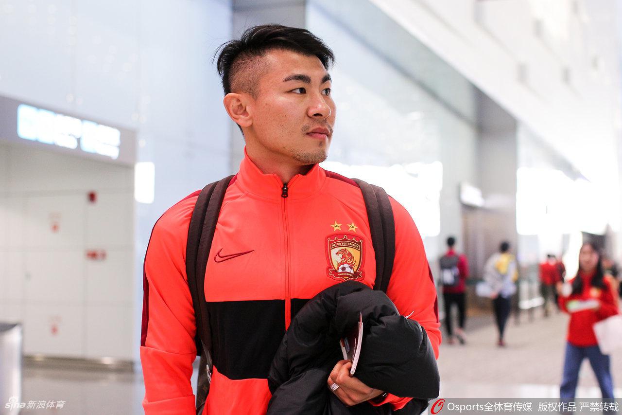 恒大出征迪拜冬训备战新赛季 郜林冯潇霆曾诚缺席