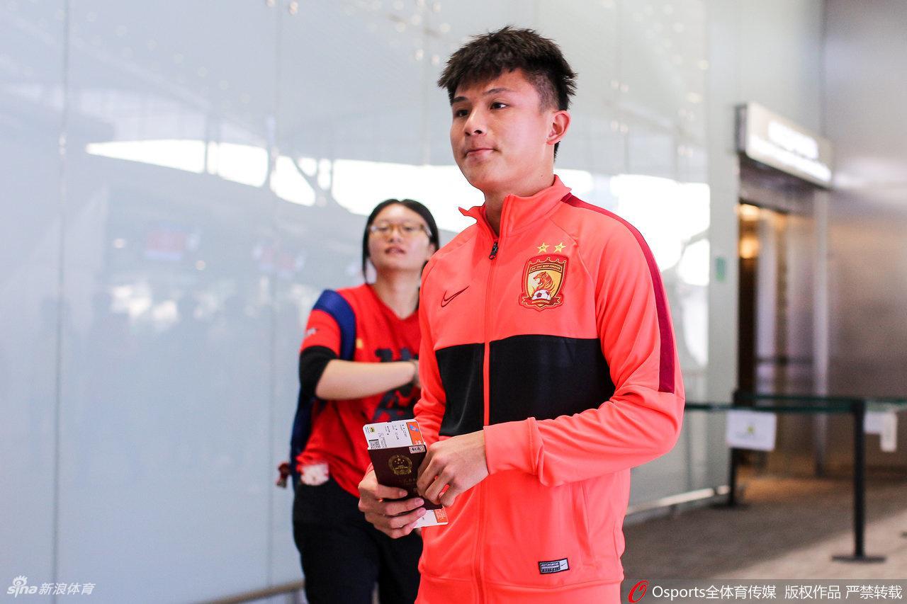 恒大出征迪拜冬训备战新赛季 郜林冯潇霆曾诚缺席