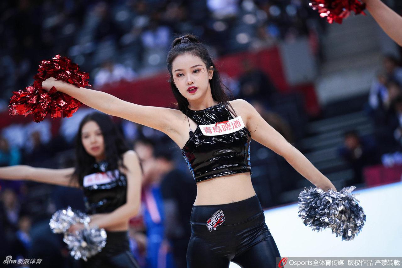 CBA拉拉队13轮回顾 皮裤辣妹vs美少女战士