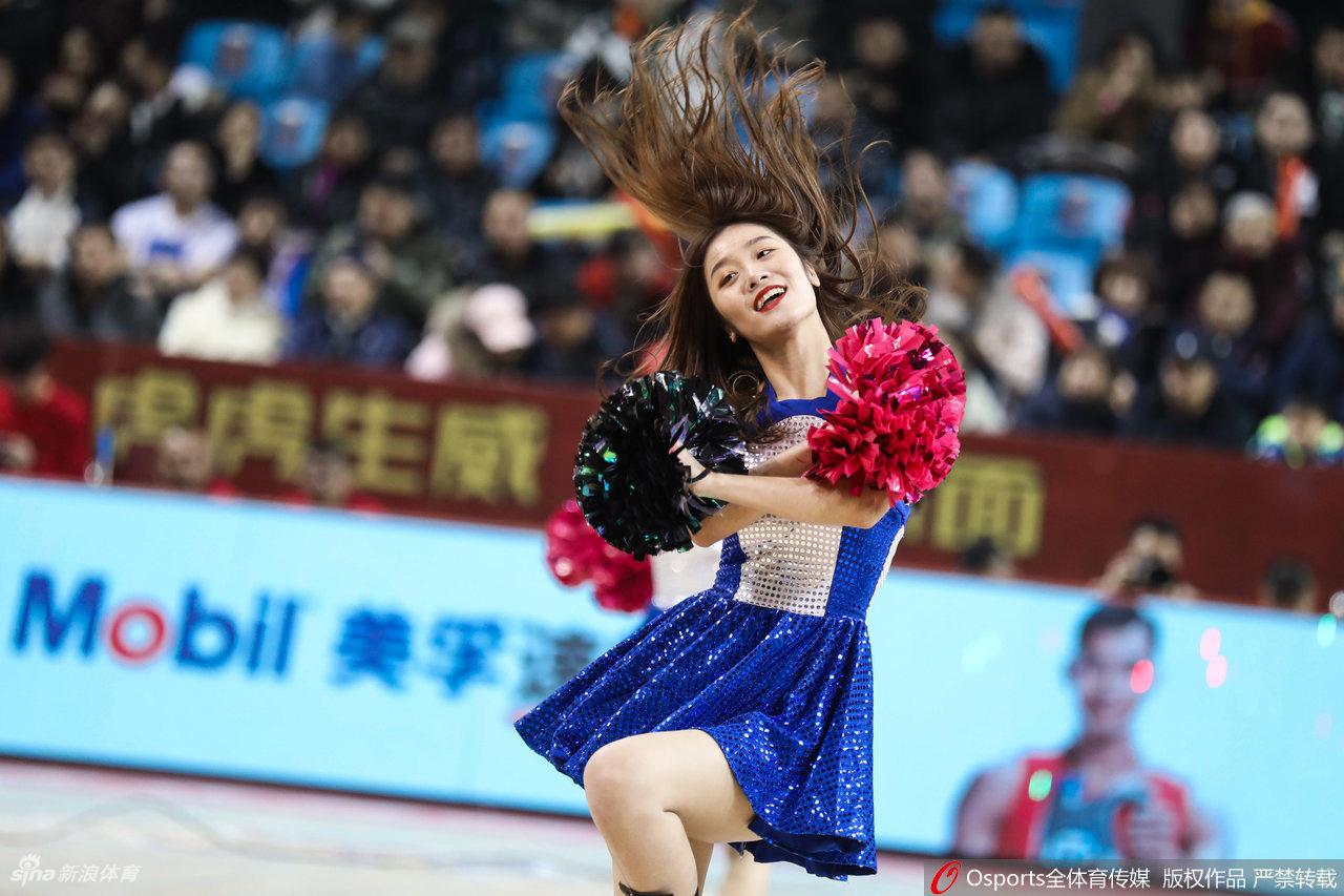 CBA拉拉队13轮回顾 皮裤辣妹vs美少女战士