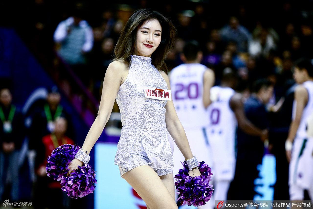 CBA拉拉队13轮回顾 皮裤辣妹vs美少女战士