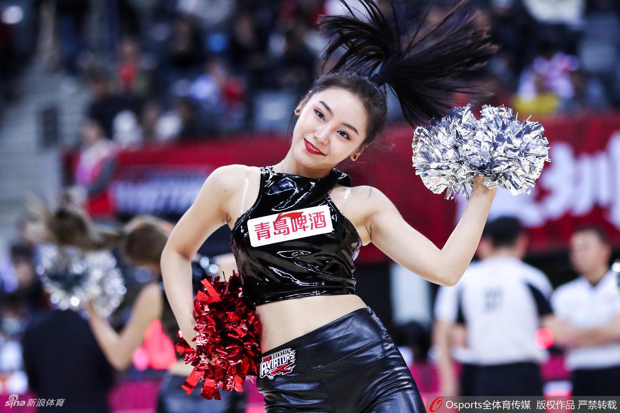 CBA拉拉队13轮回顾 皮裤辣妹vs美少女战士