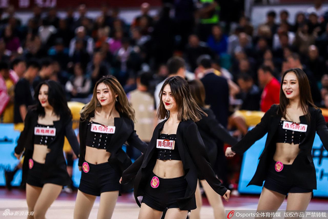 CBA拉拉队13轮回顾 皮裤辣妹vs美少女战士