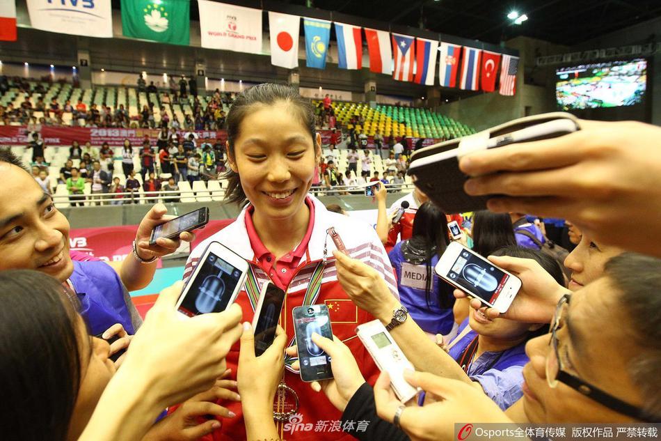 女排姑娘青涩回顾朱婷