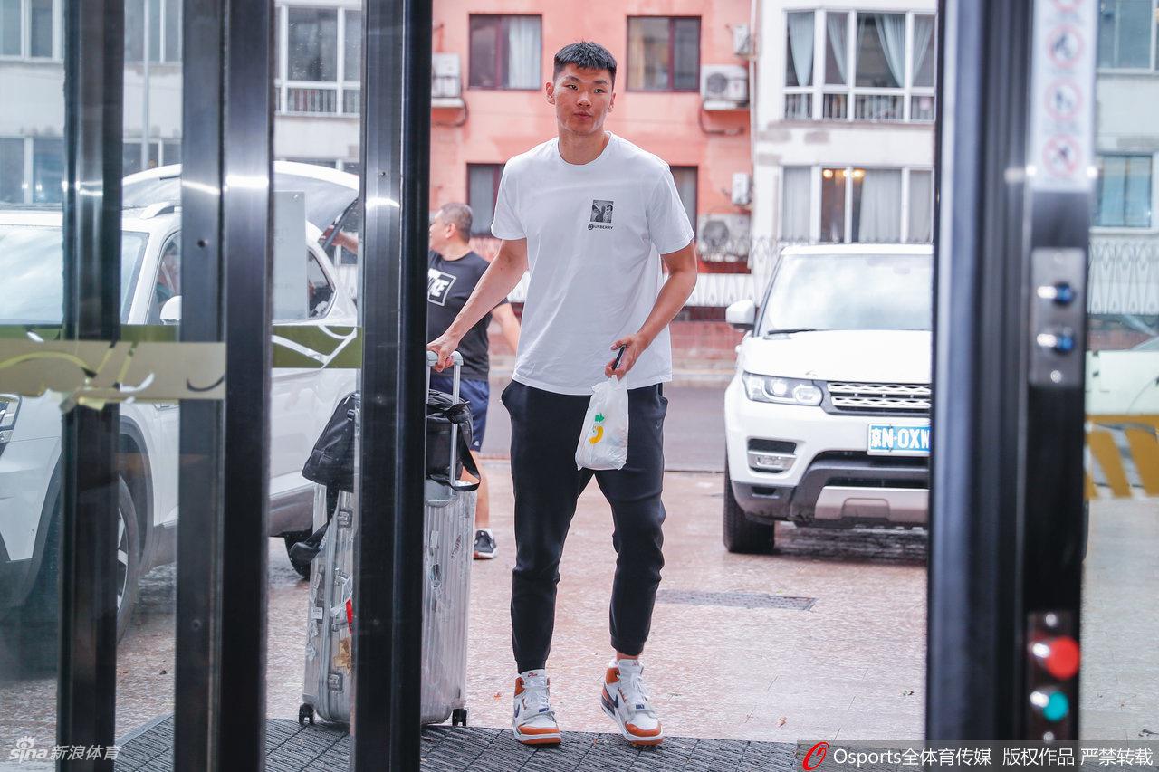 范子铭（广州龙狮）