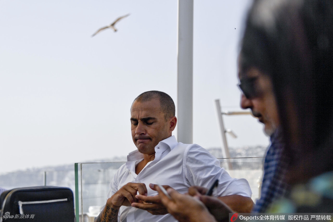 卡纳瓦罗：解约不是俱乐部原因 放弃11个月薪水