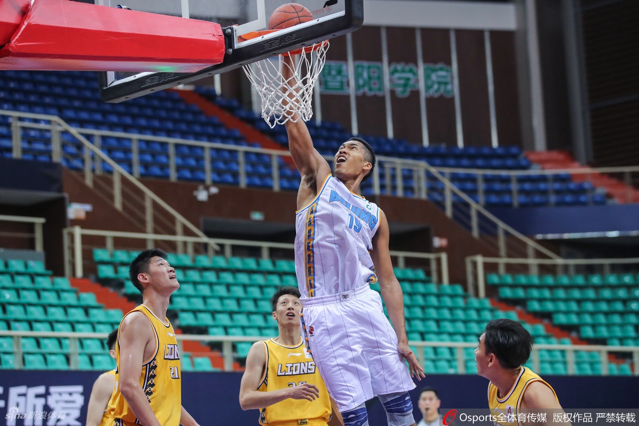 [CBA季前赛]广厦61-59北京 孙铭徽罚球绝杀