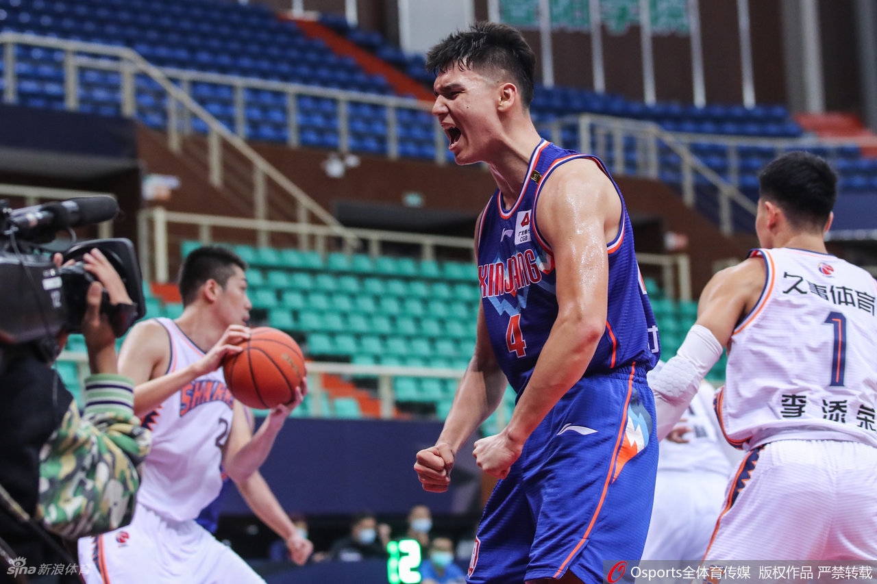 [CBA季前赛]新疆89-88上海 王哲林16+9