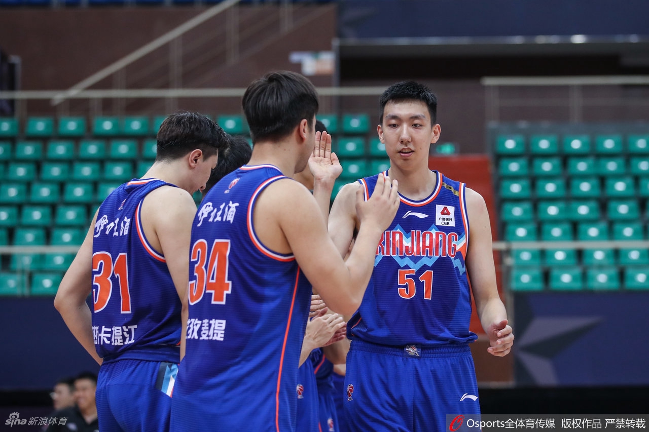 [CBA季前赛]新疆89-88上海 王哲林16+9